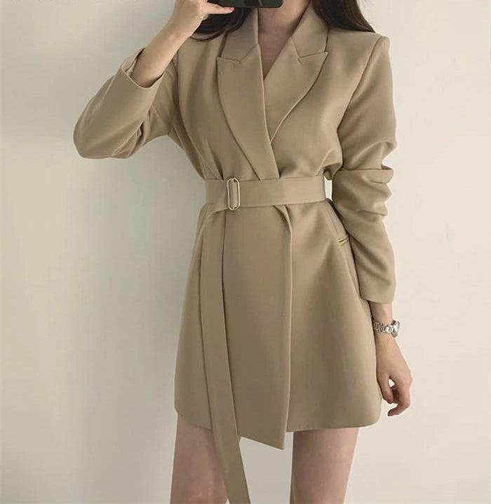 Blazer com Cintura Ajustável